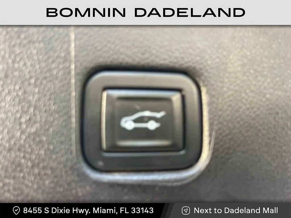 2021 Chevrolet Blazer Premier photo 11