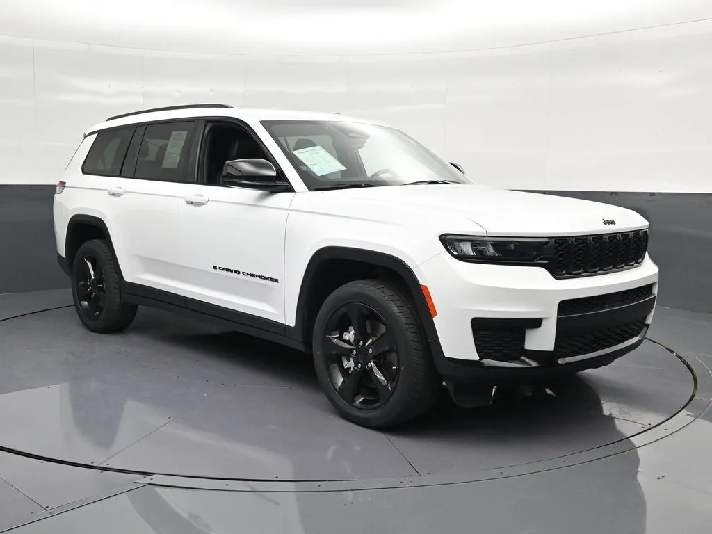2023 Jeep Grand Cherokee L Altitude photo 5