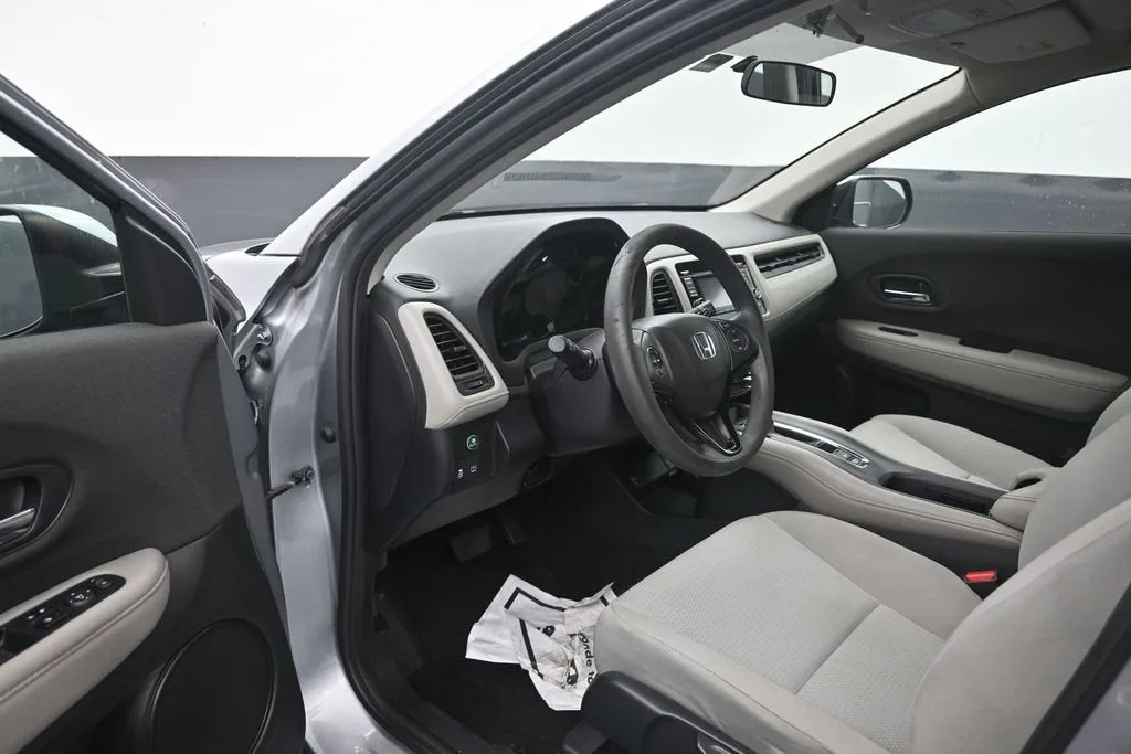 2019 Honda HR-V LX photo 10