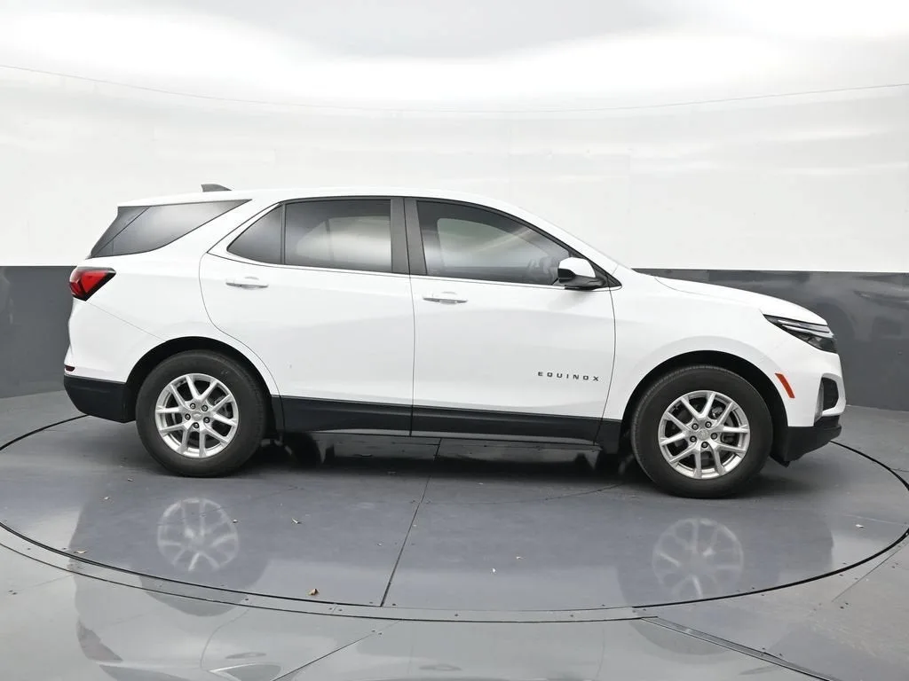 2023 Chevrolet Equinox LT photo 6