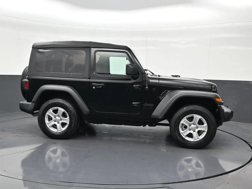 2022 Jeep Wrangler Sport S photo 7
