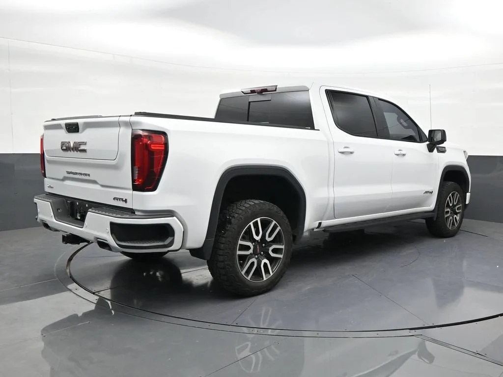 2023 GMC Sierra 1500 AT4 photo 5