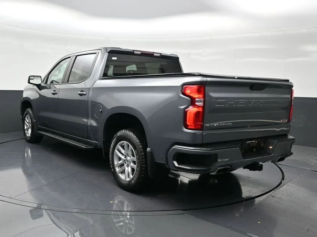 2020 Chevrolet Silverado 1500 RST photo 3