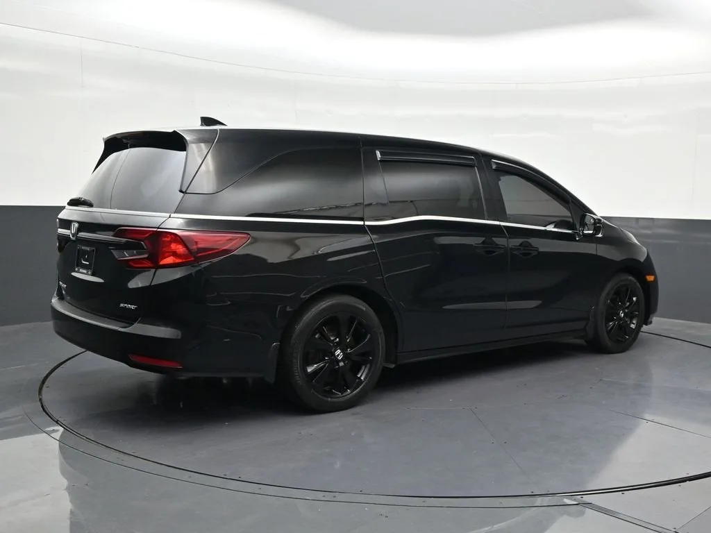 2024 Honda Odyssey Sport photo 5