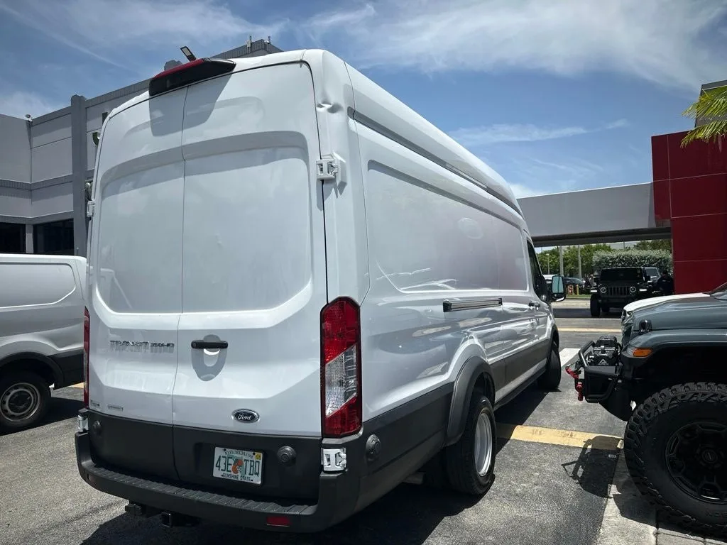 2024 Ford Transit-350 Base photo 5