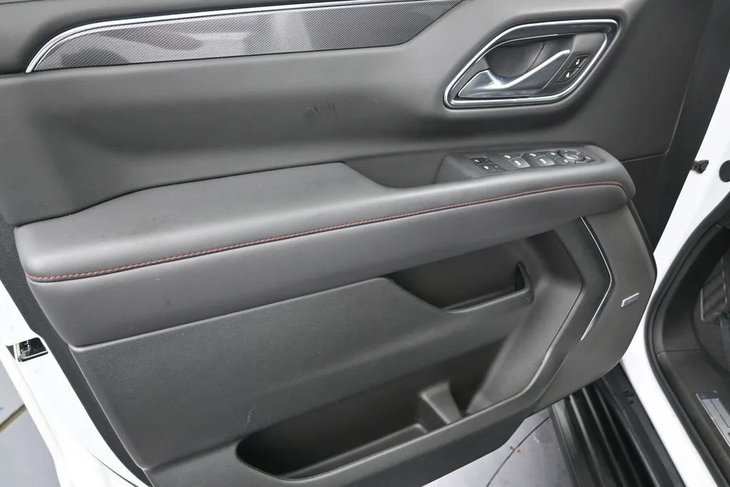 2024 Chevrolet Tahoe RST photo 12