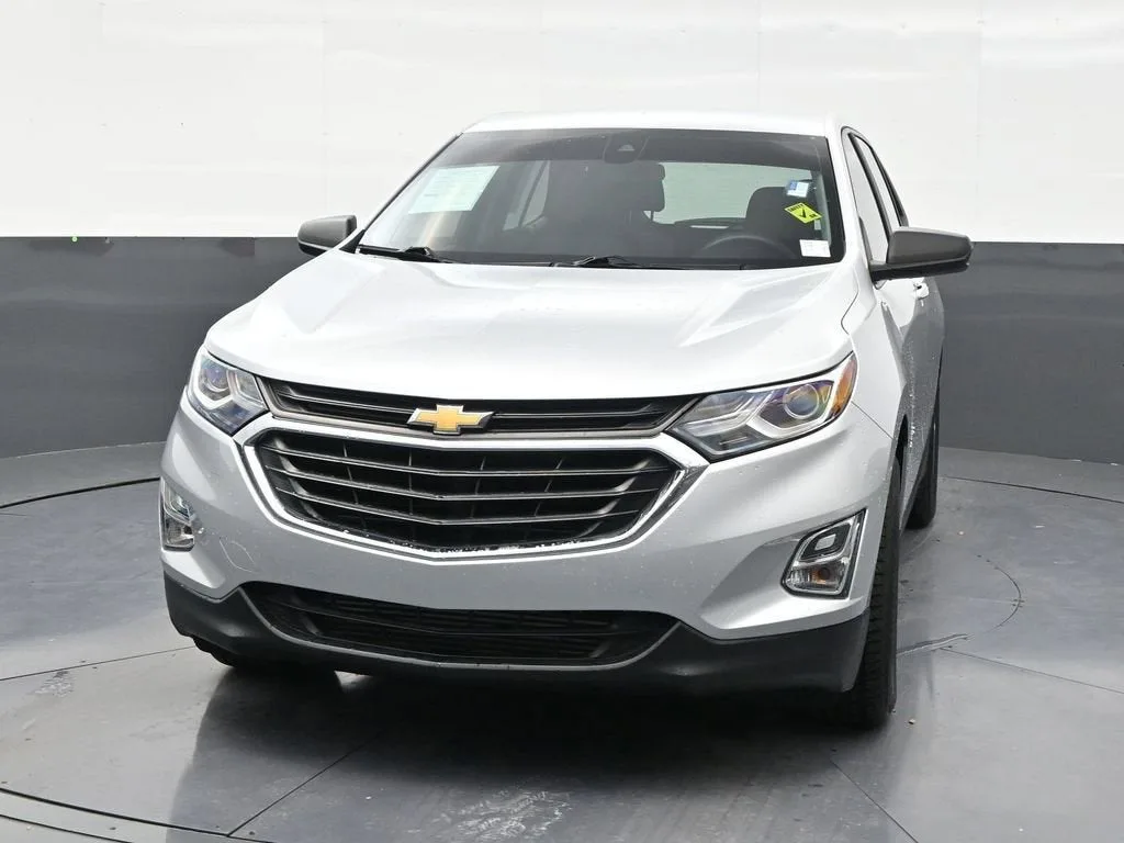 2021 Chevrolet Equinox LS photo 8
