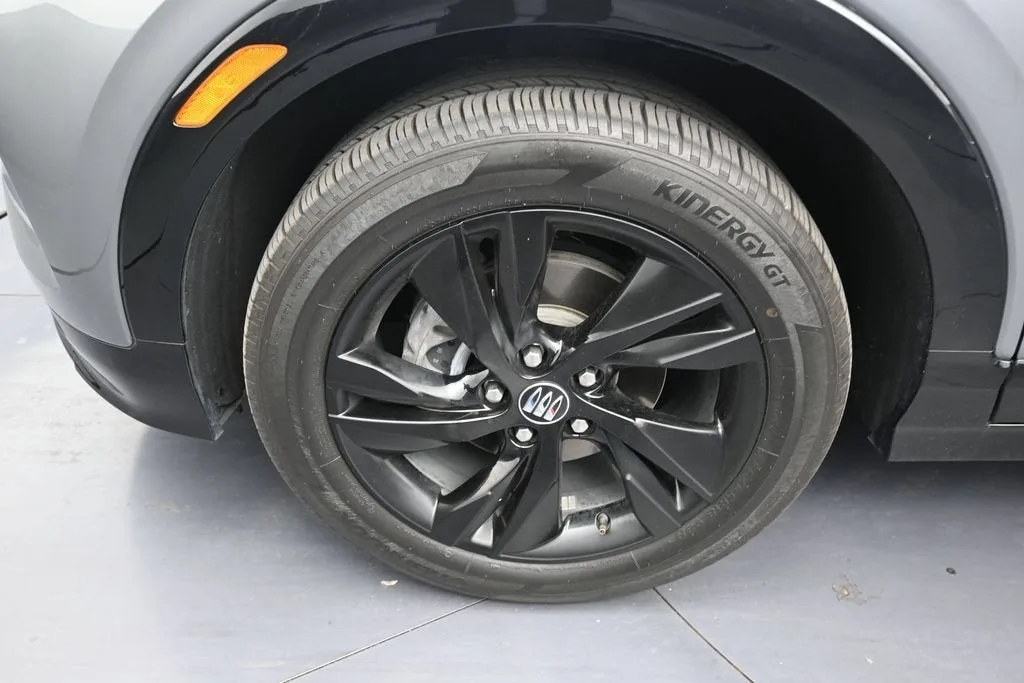 2024 Buick Encore GX Sport Touring photo 10