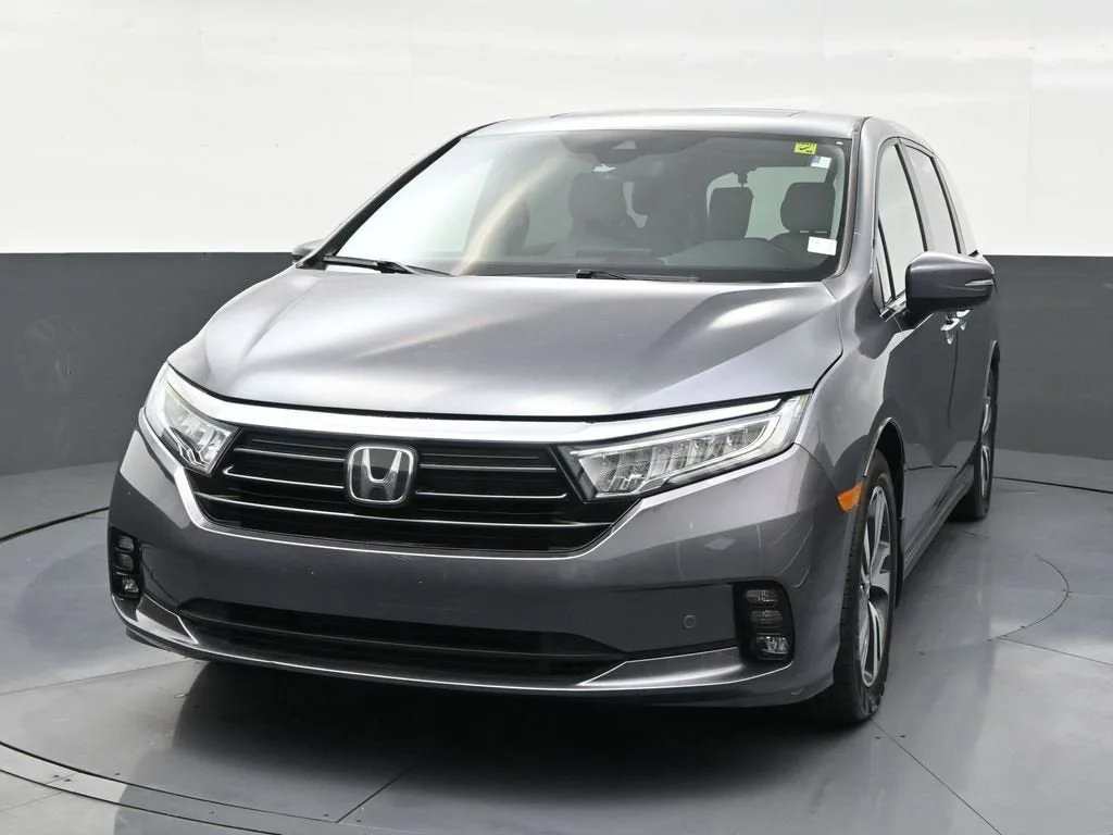 2021 Honda Odyssey Touring photo 8