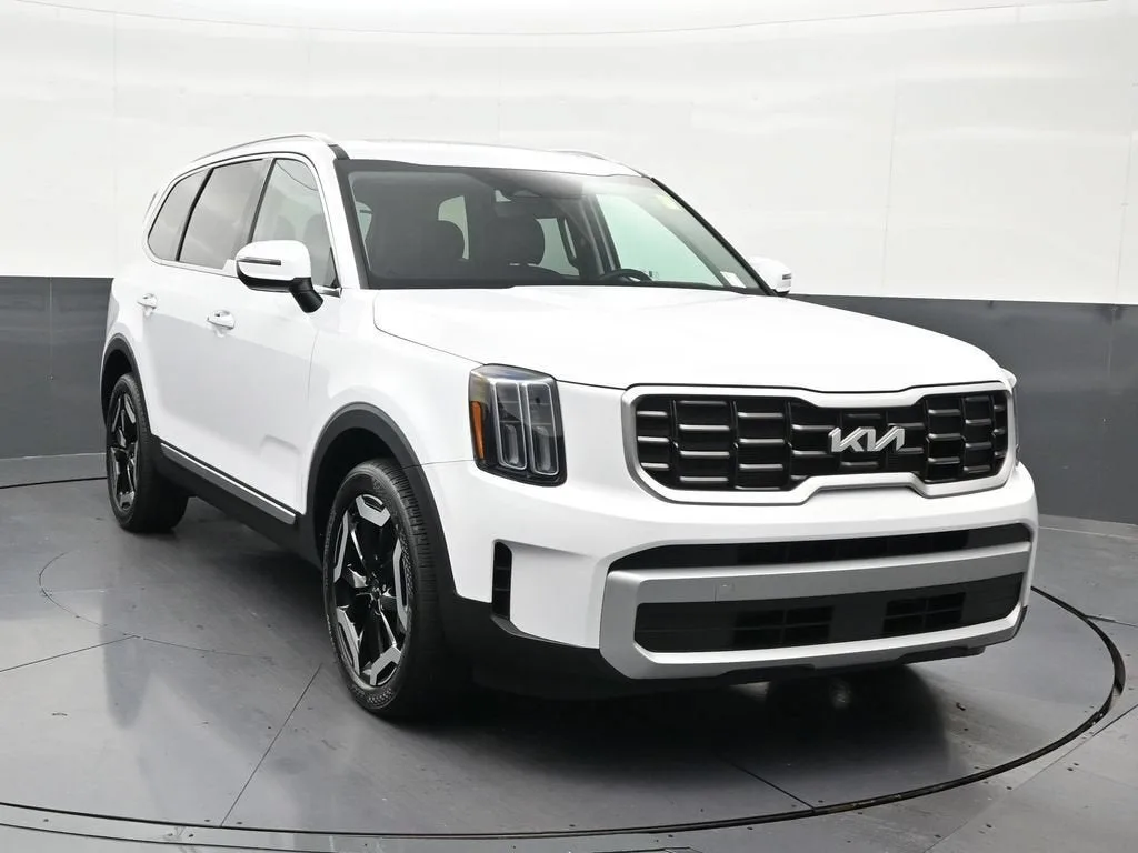 2025 Kia Telluride S photo 8