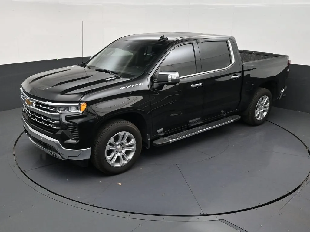2026 Chevrolet Silverado 1500 LTZ photo 12