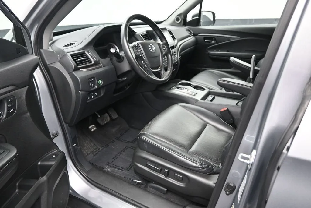 2023 Honda Ridgeline RTL photo 10