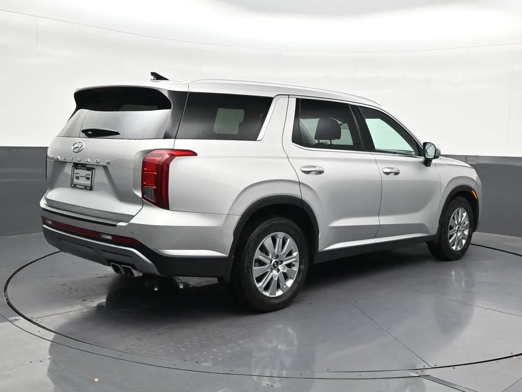 2025 Hyundai Palisade SEL photo 5