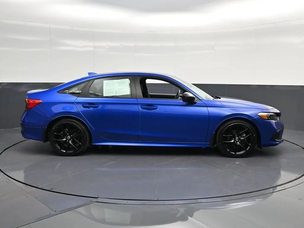 2023 Honda Civic Sport photo 4