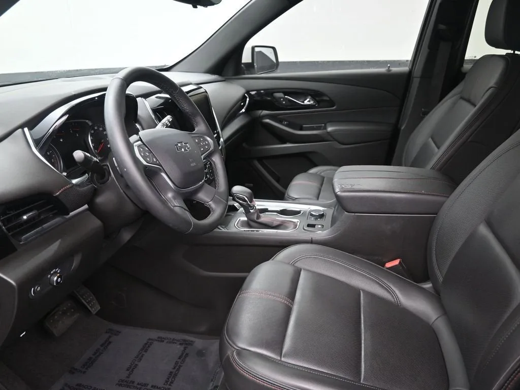 2023 Chevrolet Traverse RS photo 11