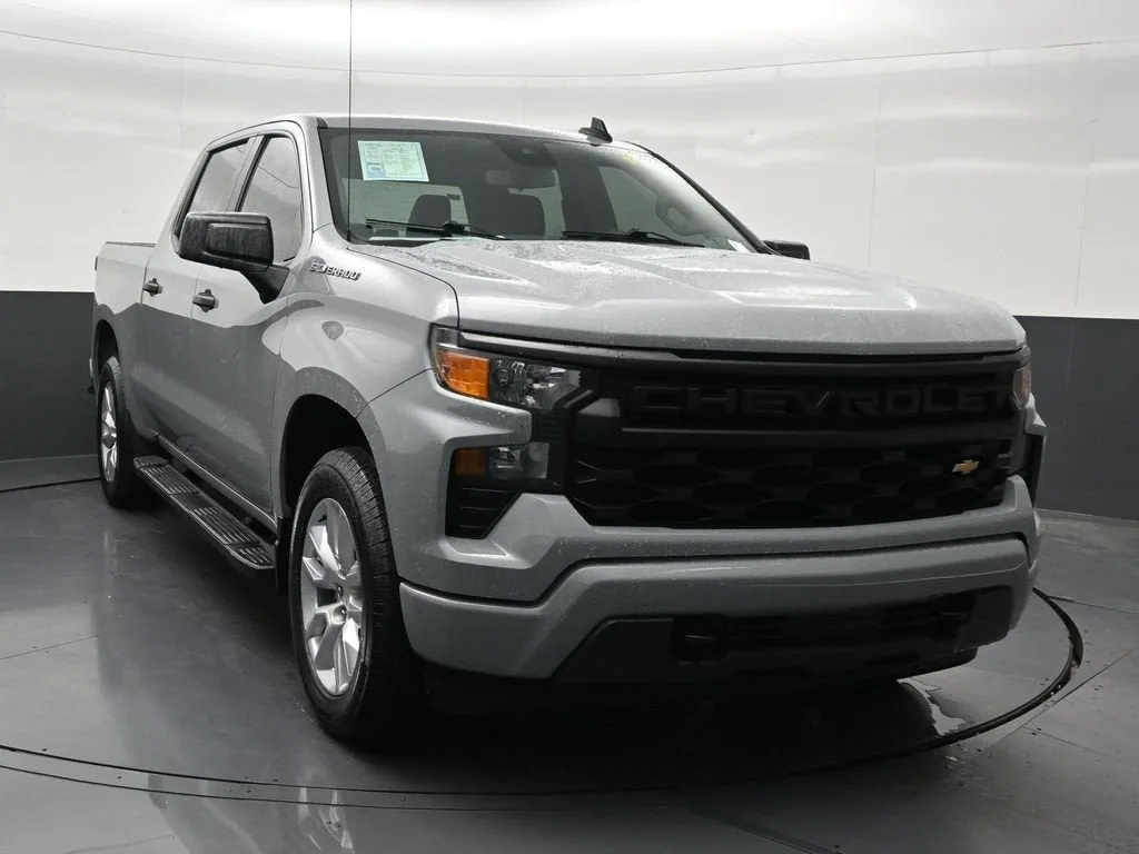 2024 Chevrolet Silverado 1500 Custom photo 8