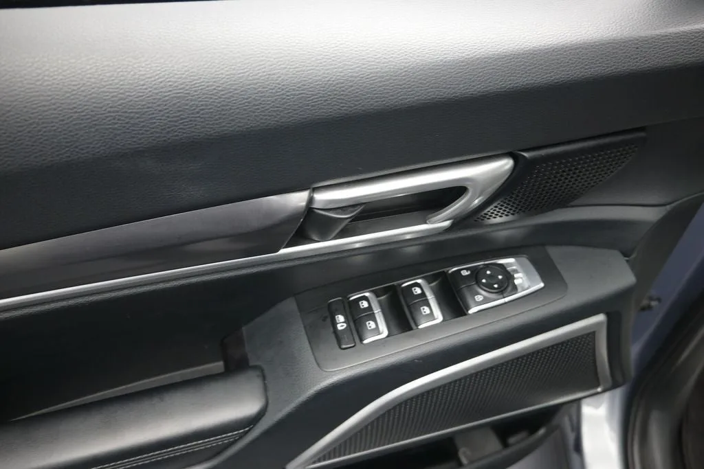 2024 Kia Telluride S photo 10