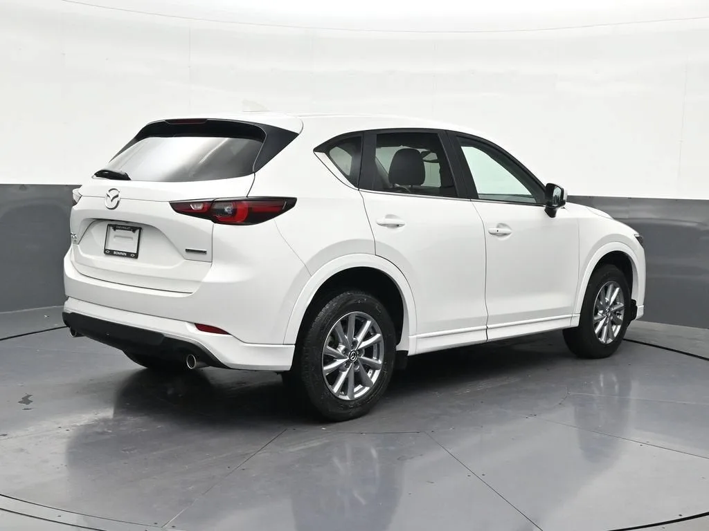 2024 Mazda CX-5 2.5 S Preferred photo 5