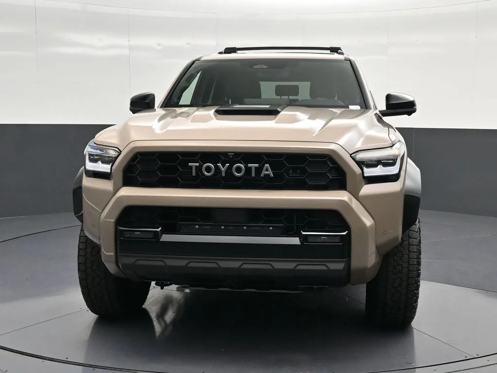 2025 Toyota 4Runner i-FORCE MAX Hybrid TRD Pro photo 6