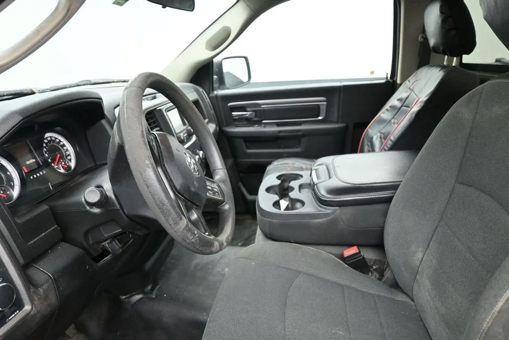 2022 RAM 1500 Classic Tradesman Regular Cab 4x2 8' Box photo 12