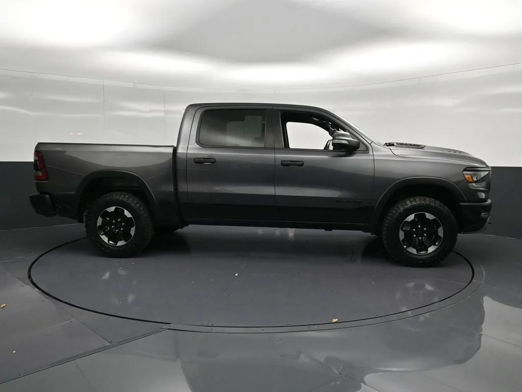 2022 RAM 1500 Rebel photo 4