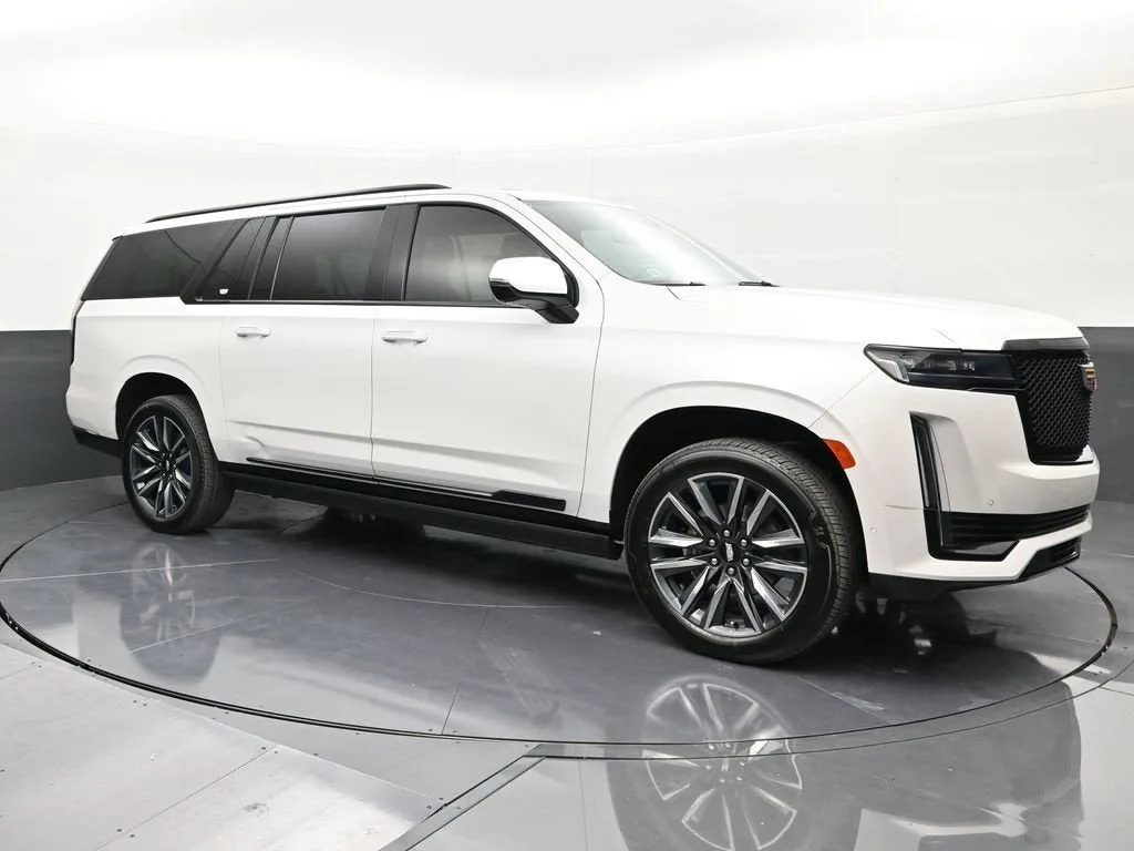 2024 Cadillac Escalade ESV Sport Platinum photo 7