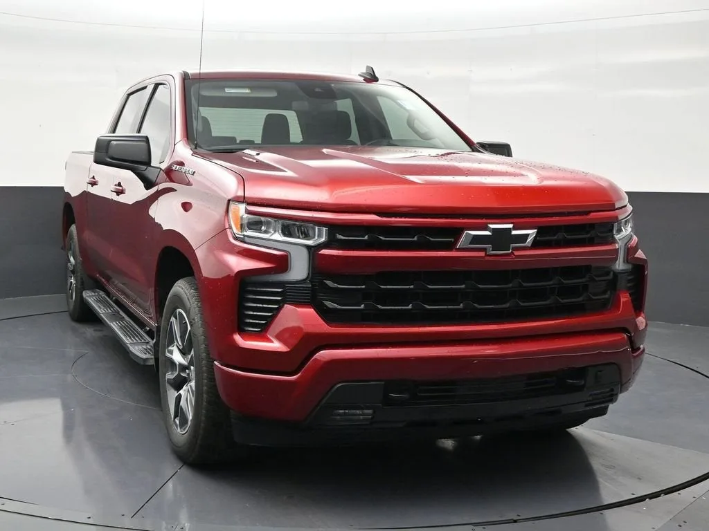 2025 Chevrolet Silverado 1500 RST photo 7