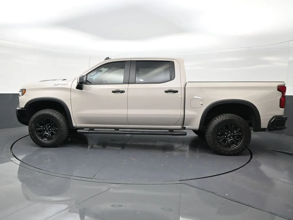 2026 Chevrolet Silverado 1500 ZR2 photo 2