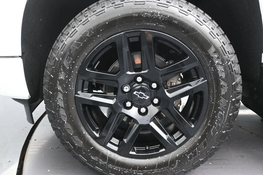 2026 Chevrolet Silverado 1500 RST photo 10