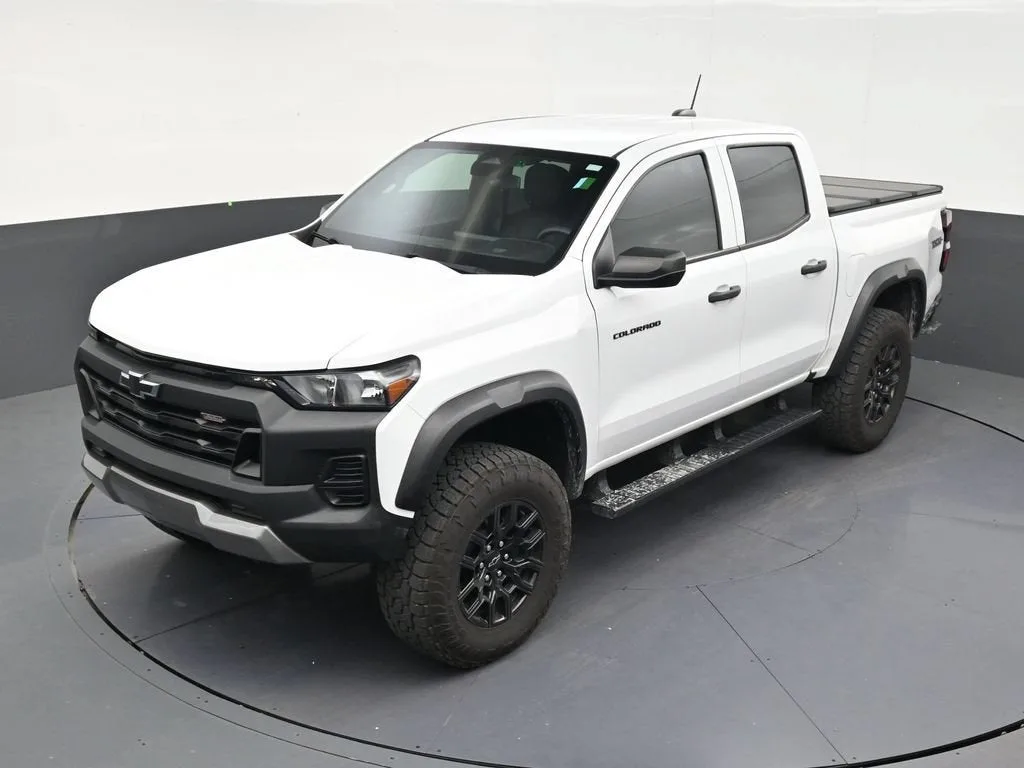 2024 Chevrolet Colorado Trail Boss photo 12