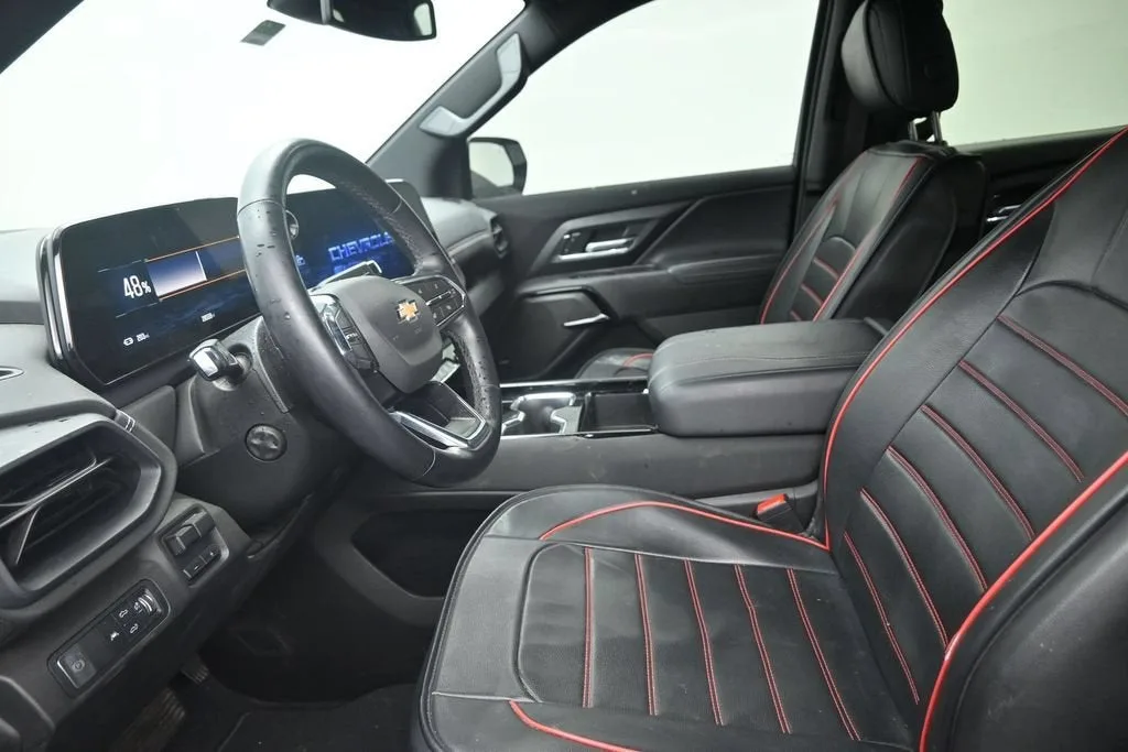 2025 Chevrolet Silverado EV LT - Extended Range photo 12