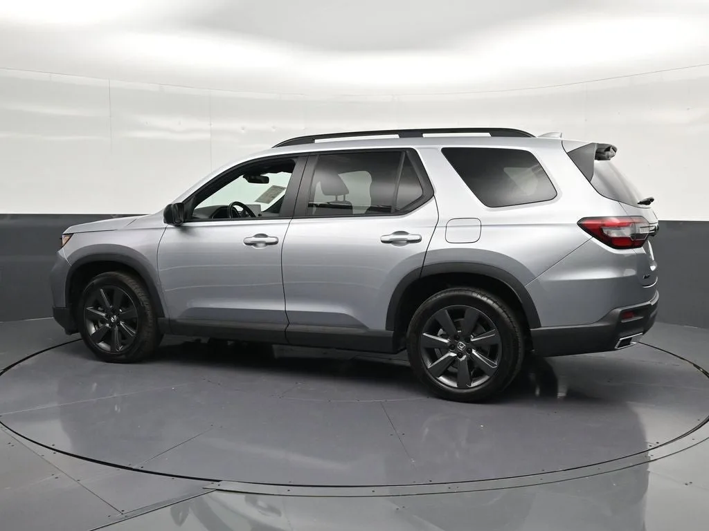 2025 Honda Pilot Sport photo 8