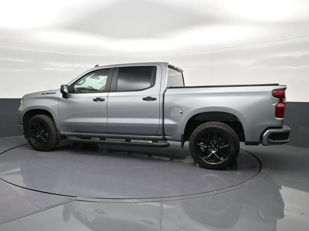2026 Chevrolet Silverado 1500 Custom photo 8