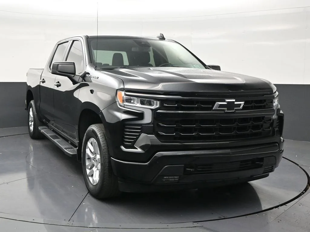 2023 Chevrolet Silverado 1500 RST photo 7