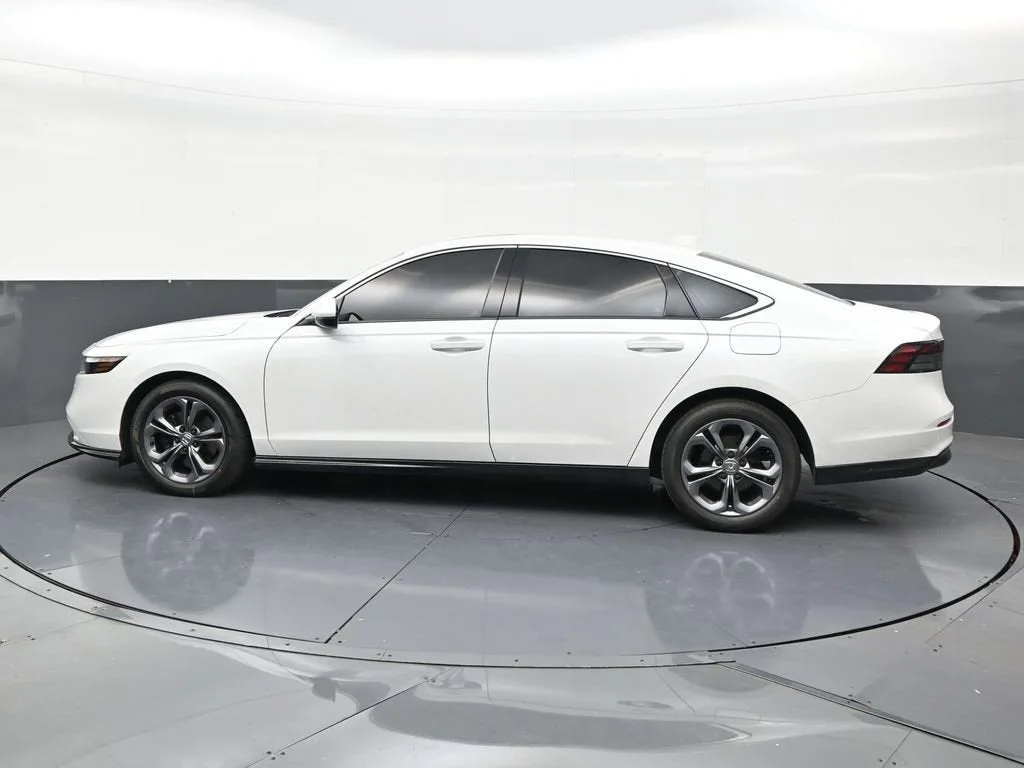 2025 Honda Accord Hybrid EX-L photo 2