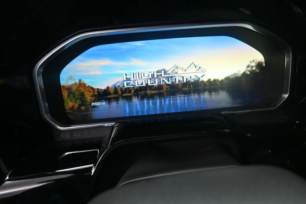 2026 Chevrolet Silverado 3500 HD High Country DRW photo 12