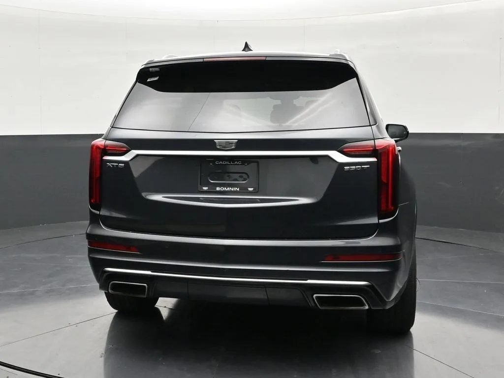 2022 Cadillac XT6 Luxury photo 4