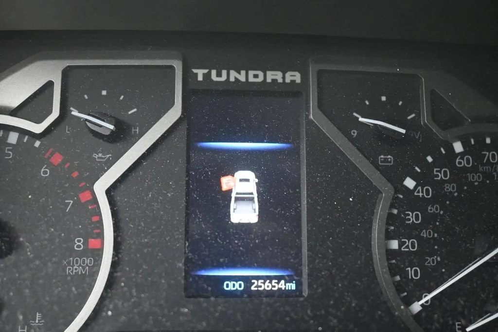 2024 Toyota Tundra SR5 photo 10