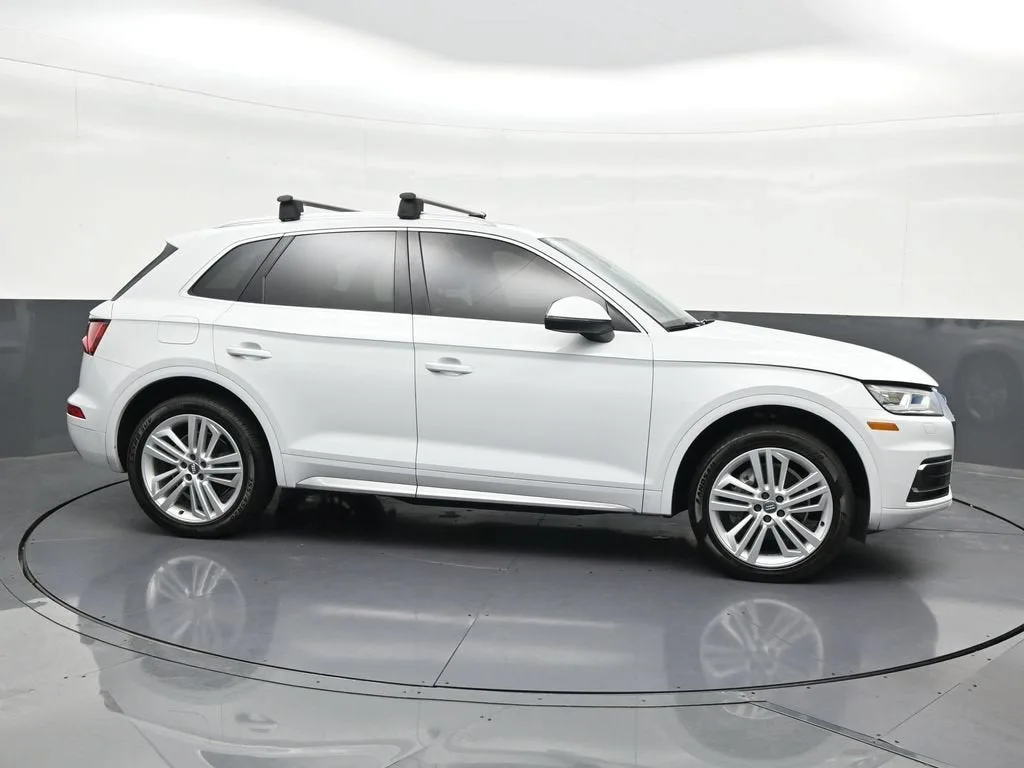 2020 Audi Q5 Premium Plus 45 TFSI quattro S tronic photo 6
