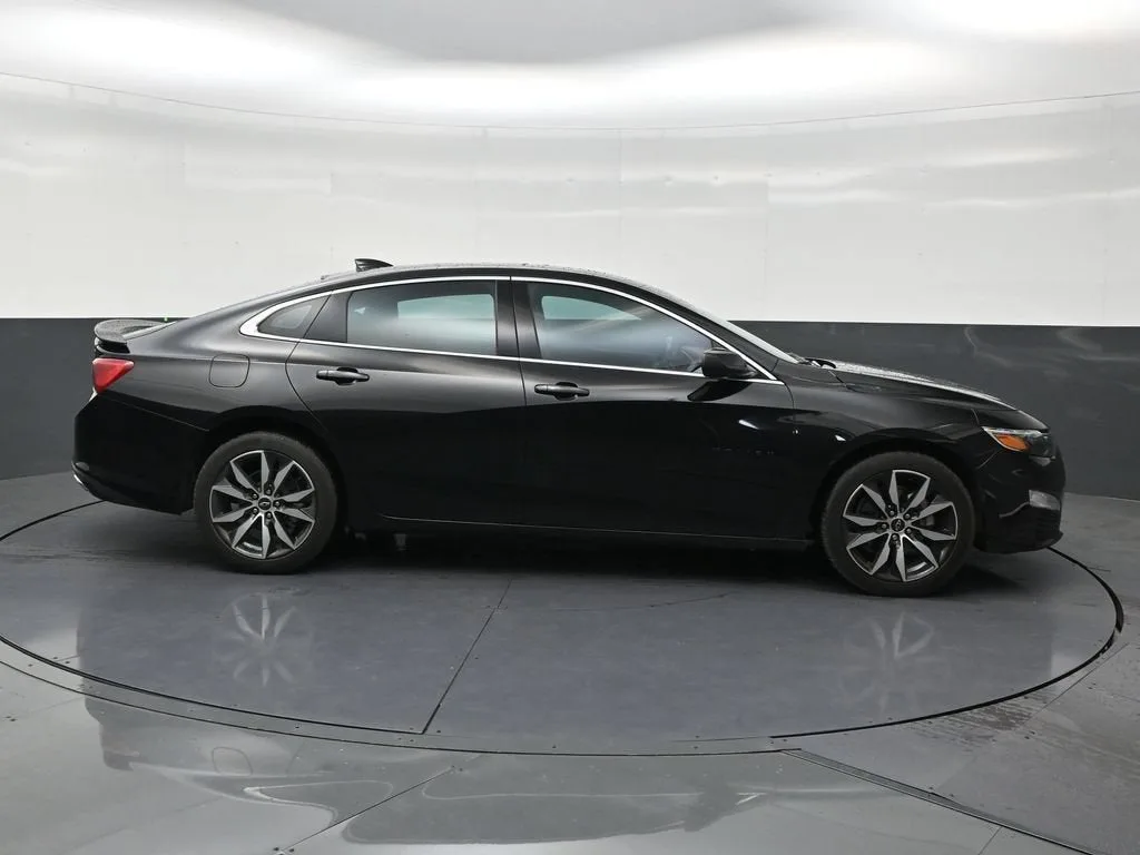 2024 Chevrolet Malibu RS photo 6