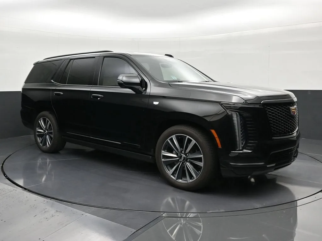 2026 Cadillac Escalade Sport photo 7