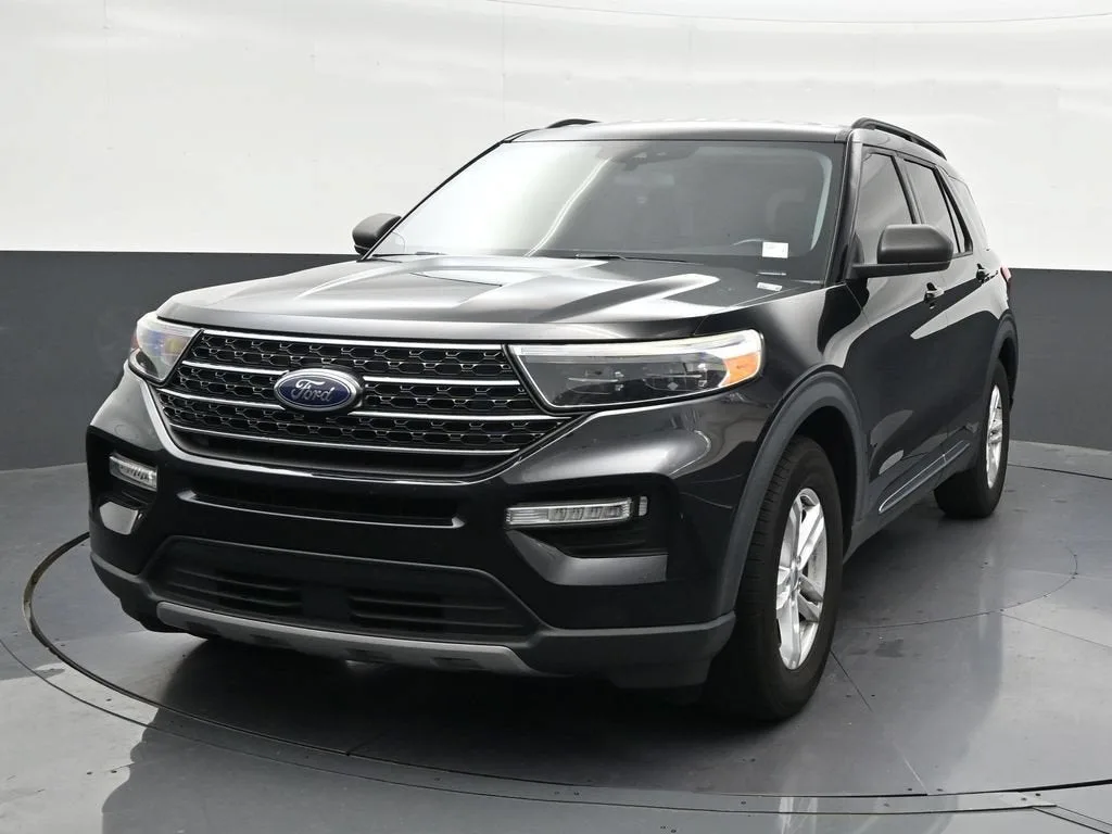 2021 Ford Explorer XLT photo 9