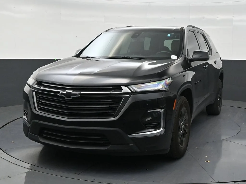2023 Chevrolet Traverse LS photo 8
