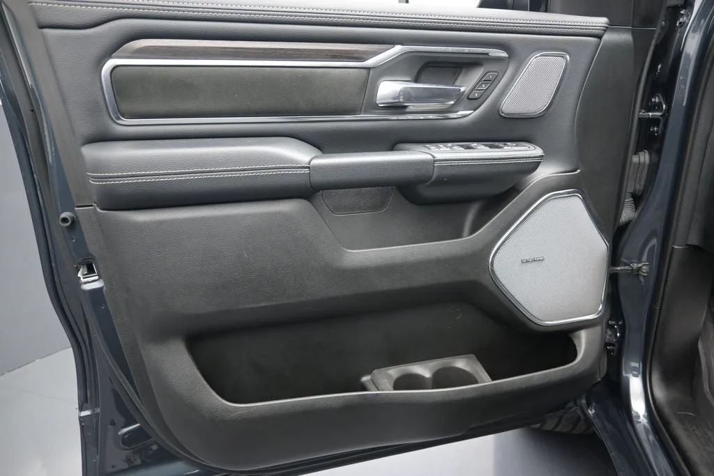 2026 RAM 1500 Laramie photo 12