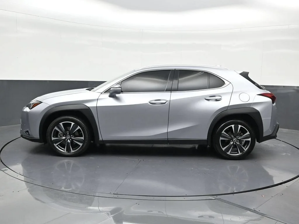 2023 Lexus UX 250h UX 250h photo 2