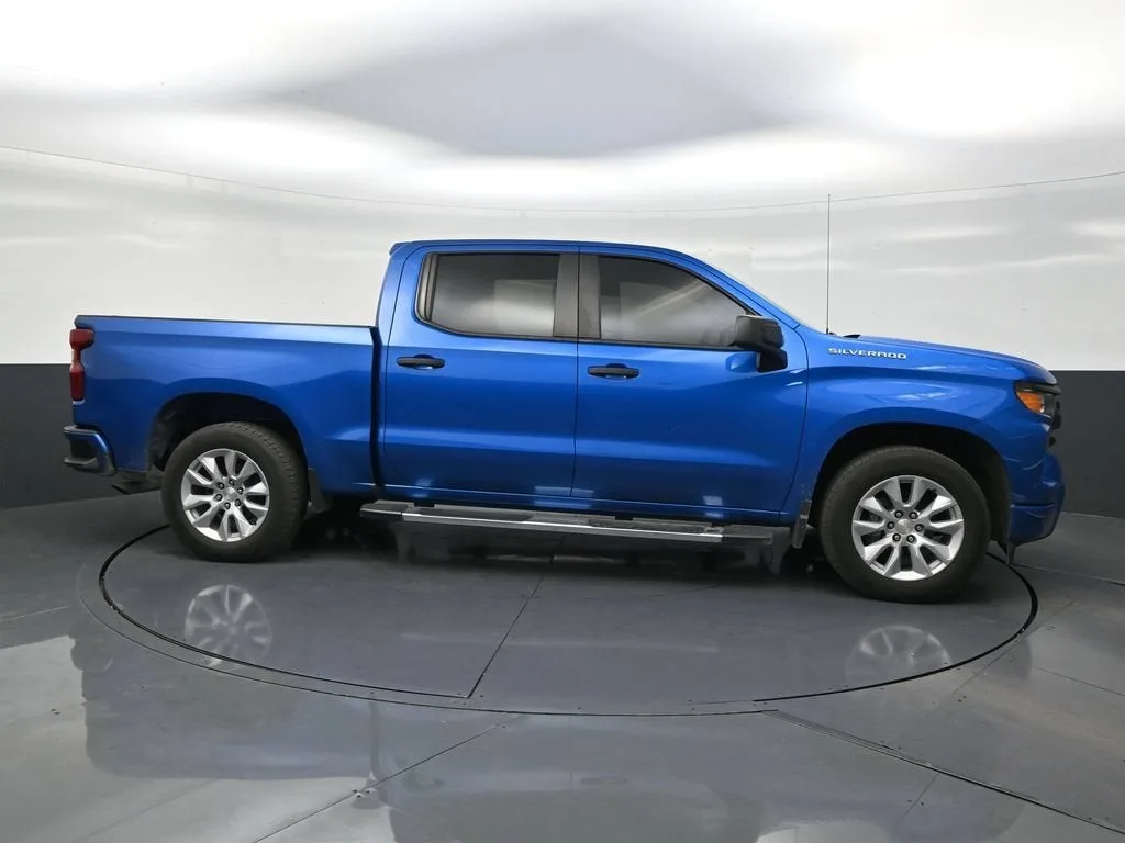 2022 Chevrolet Silverado 1500 Custom photo 6