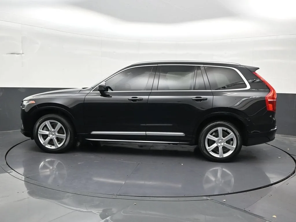 2024 Volvo XC90 B5 Core Bright Theme photo 2