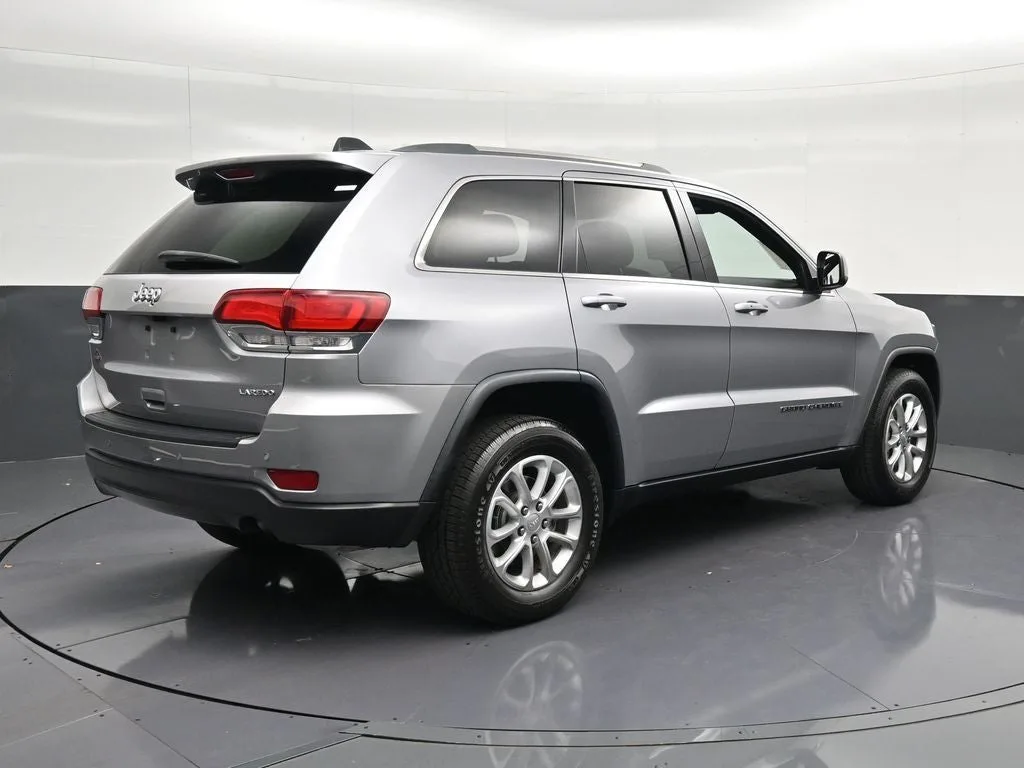 2021 Jeep Grand Cherokee Laredo E photo 8
