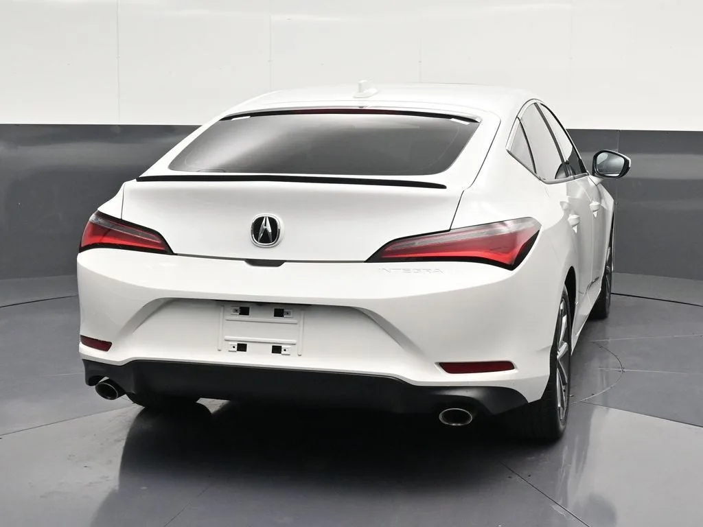 2023 Acura Integra Base photo 2
