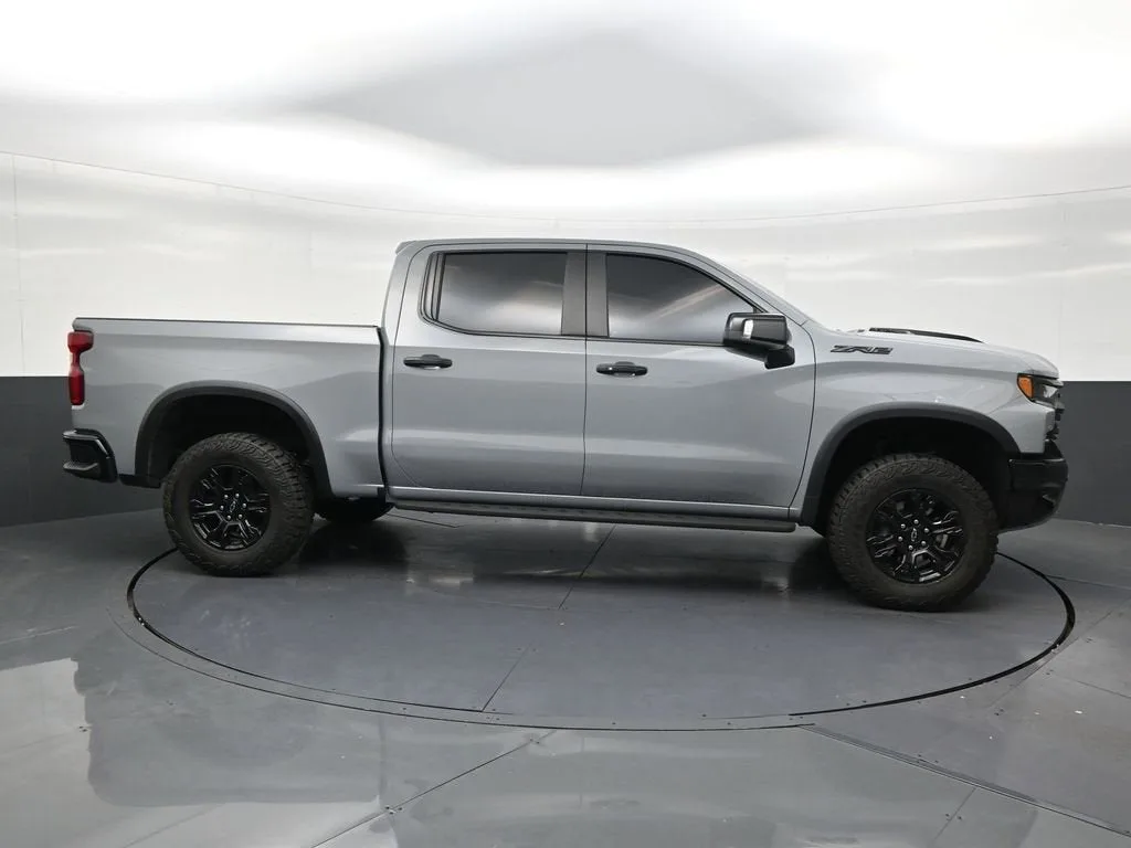 2025 Chevrolet Silverado 1500 ZR2 photo 6